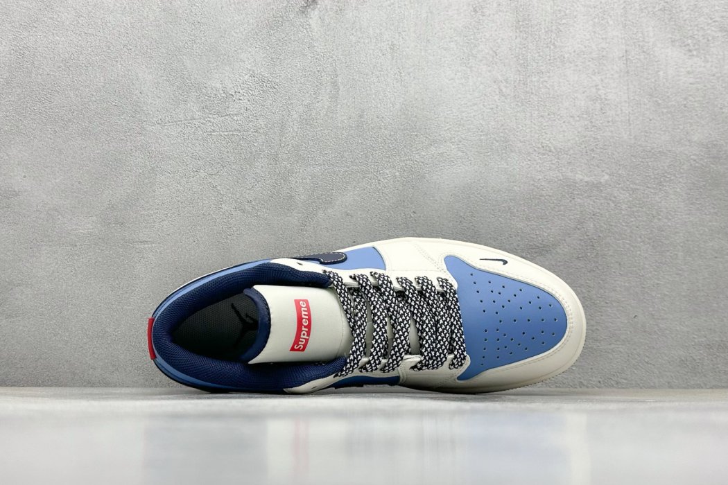 Кроссовки Air Jordan 1 Retro Low x Supreme фото 3