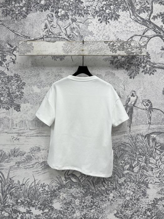 T-shirt women's фото 7