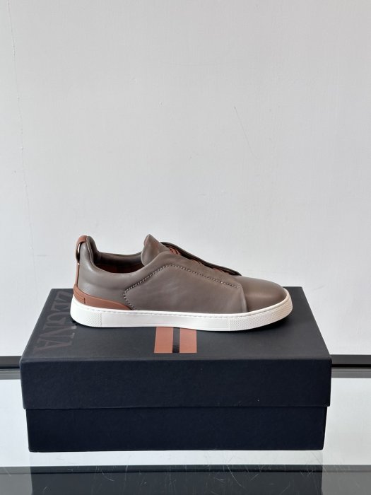 Кросівки чоловічі фото 7