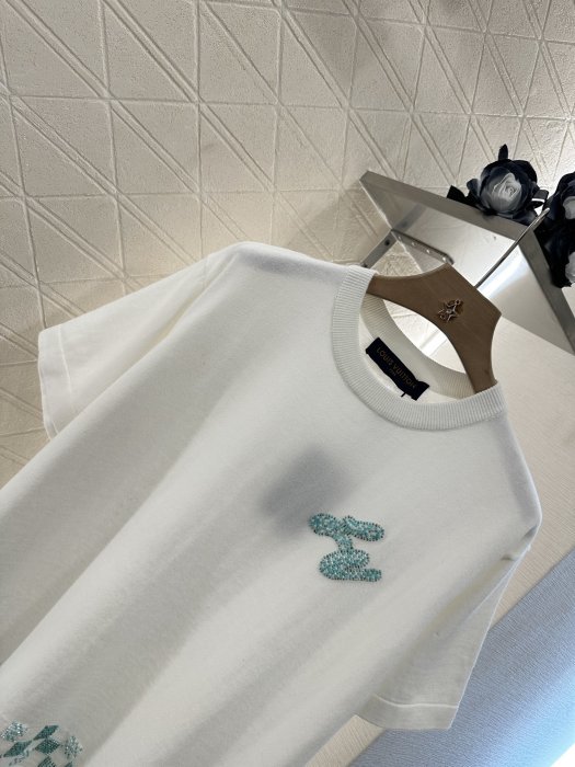 T-shirt women's фото 8