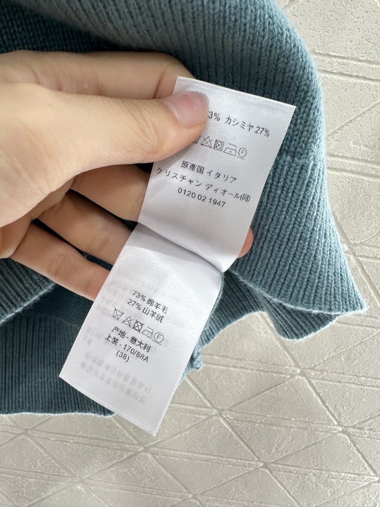 Футболка жіноча фото 9