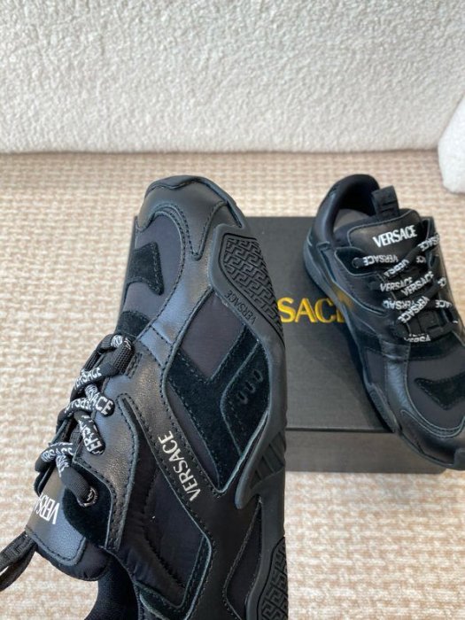 Кроссовки фото 4