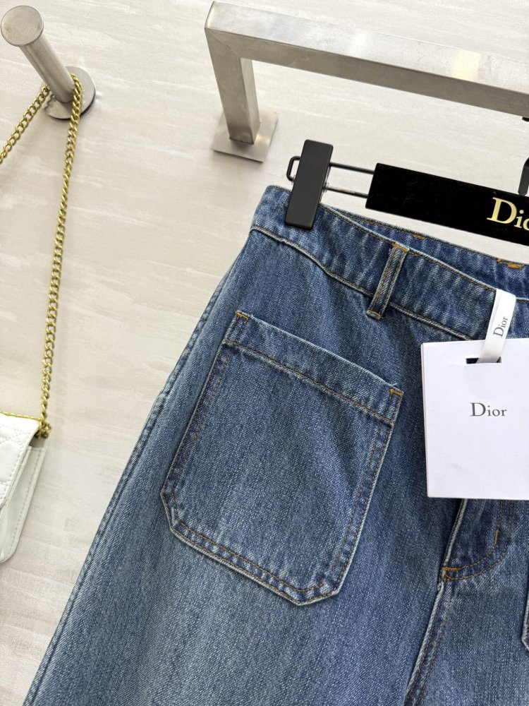 Джинсы женские фото 3