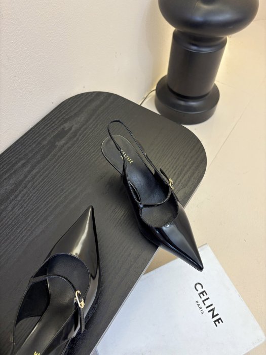 Босоножки фото 4