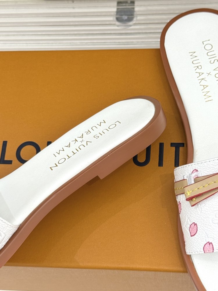 Шльопанці жіночі фото 6