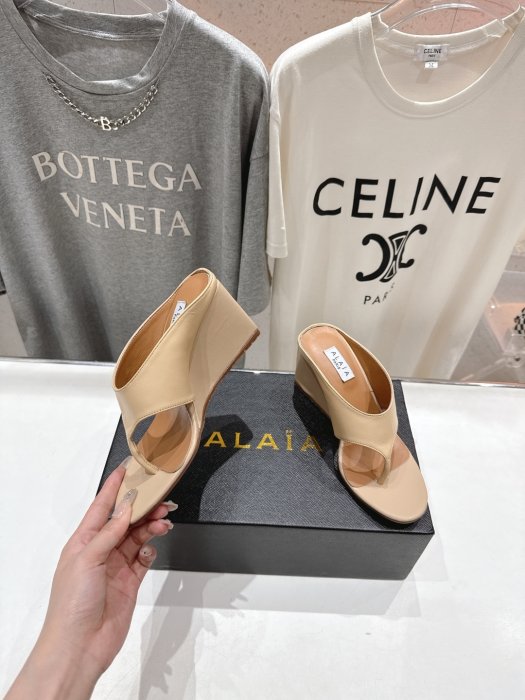 Босоножки фото 4