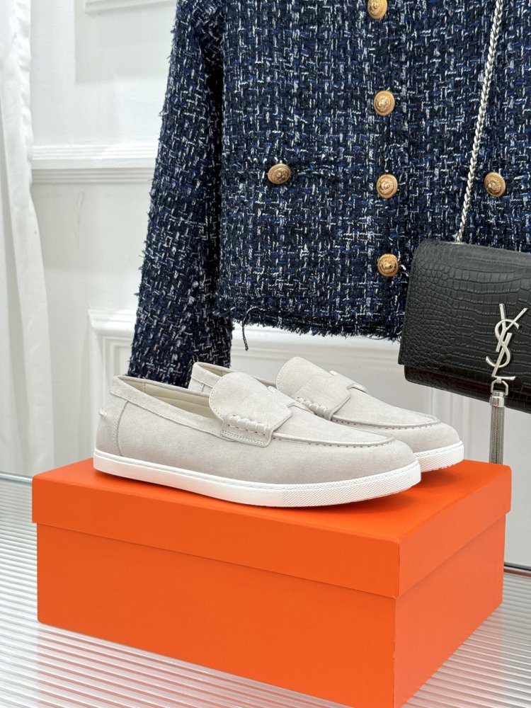 Лоферы женские