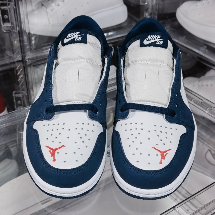 Sneakers SB x Air Jordan 1 Low AJ1 фото 4