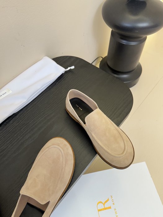 Лоферы женские фото 4