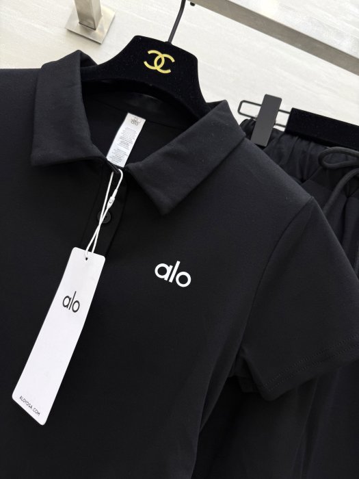 Костюм женский фото 2