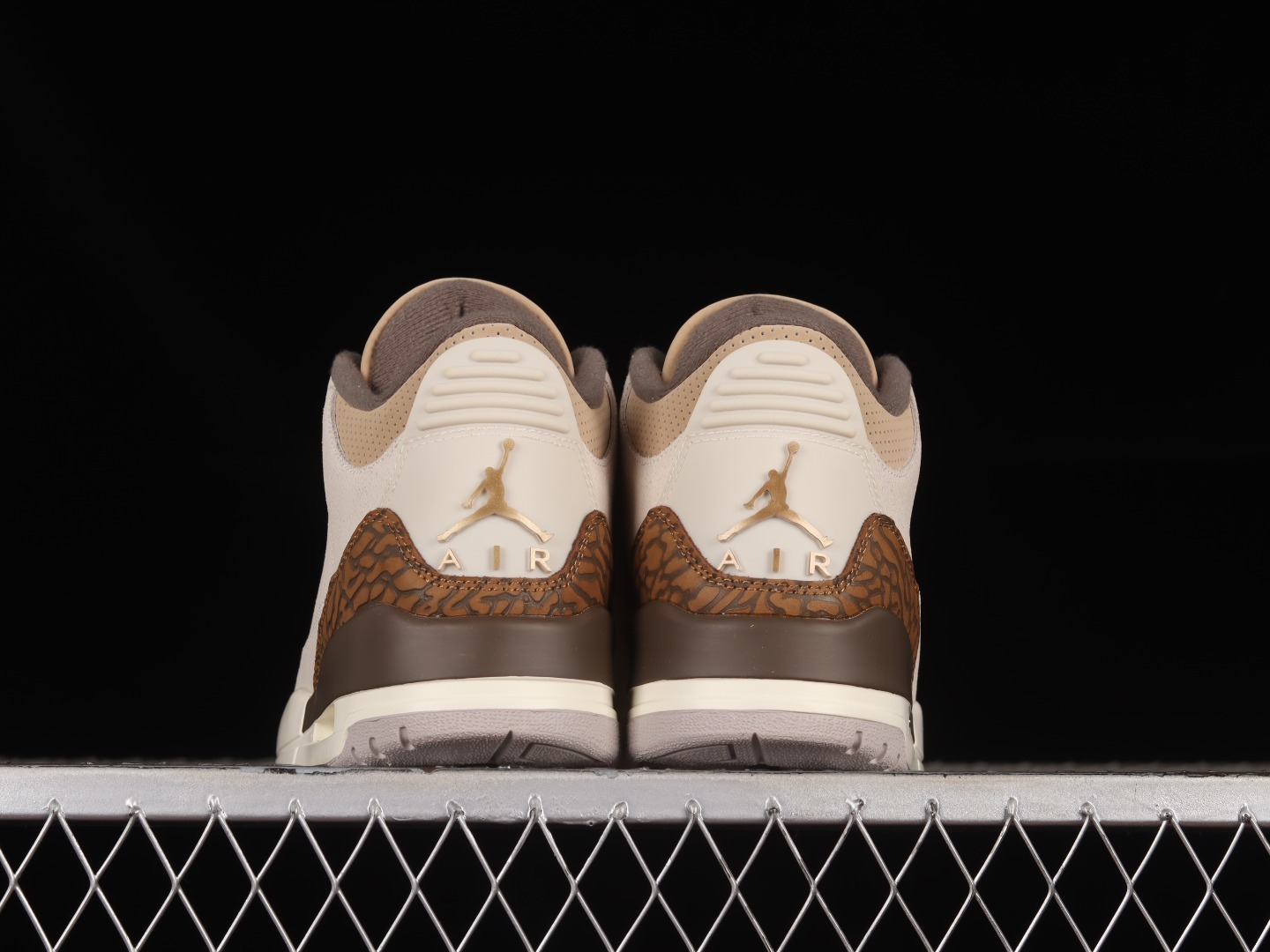 Кроссовки Jordan 3 Retro Palomino - CT8532-102 фото 5