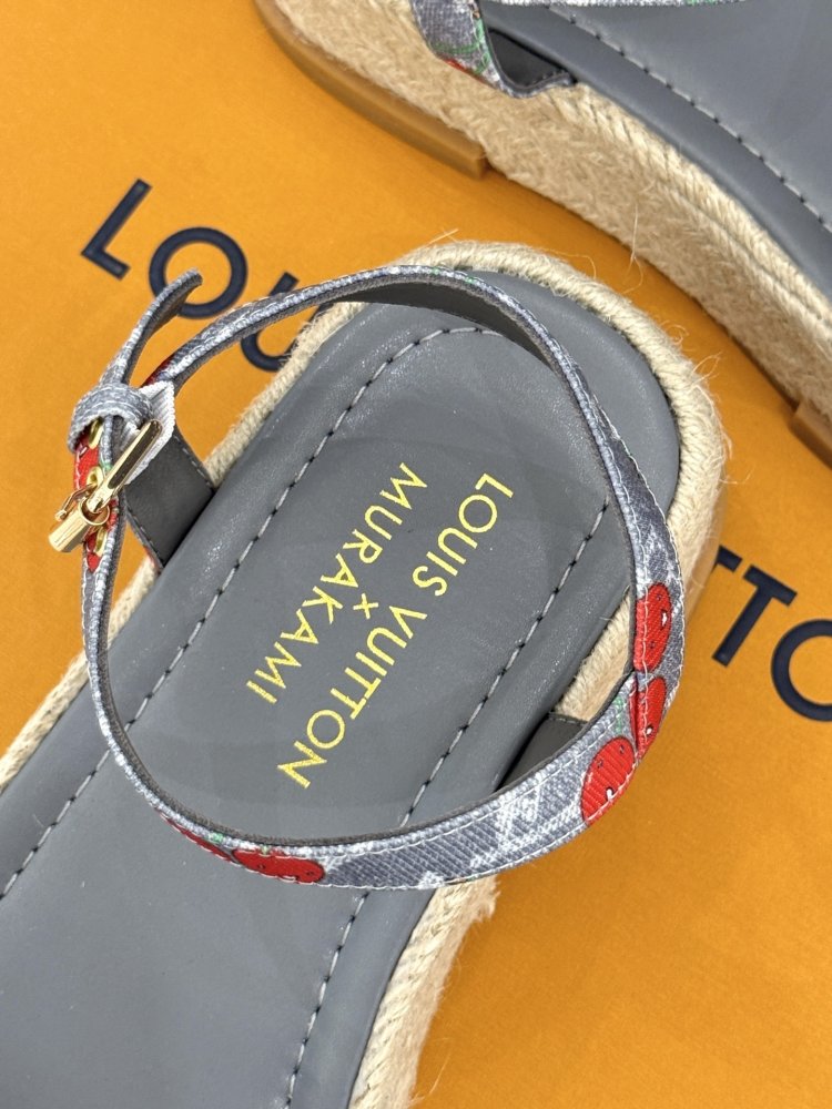 Босоніжки фото 8