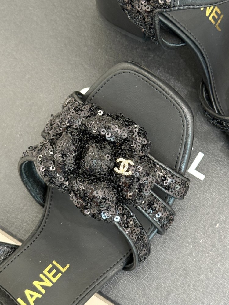 Босоножки фото 7