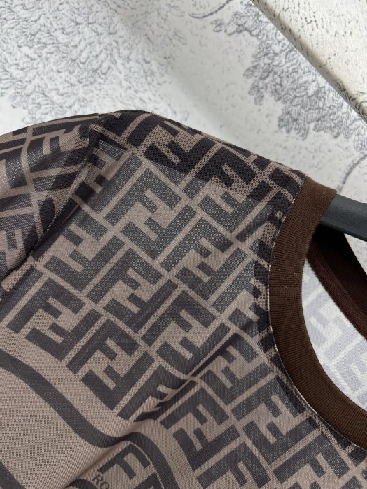 Футболка женская фото 6