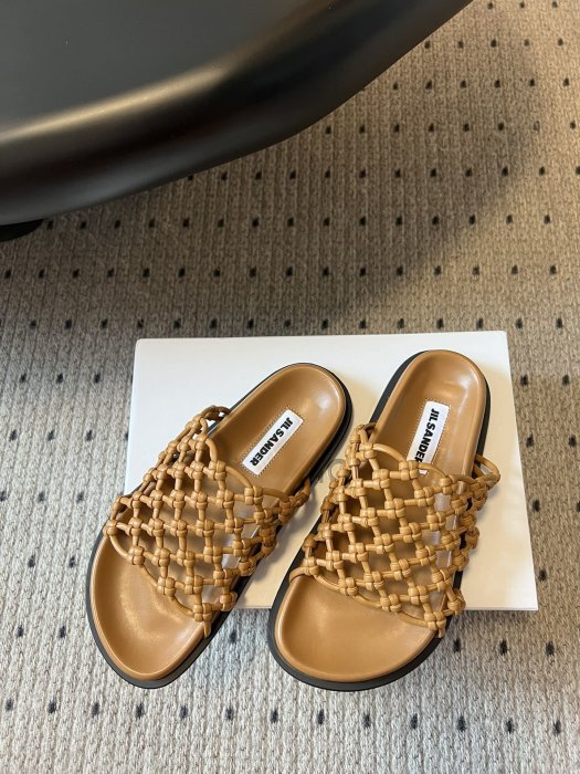 Шльопанці жіночі фото 3