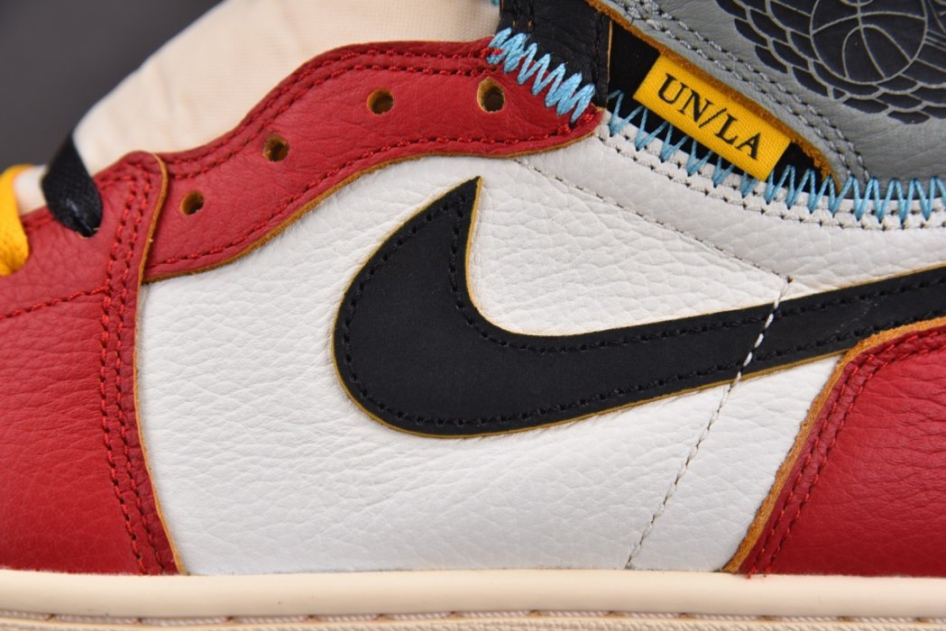 Кроссовки Union LA x Air Jordan Air 1 Retro High OG SP Chicago Shadow фото 12