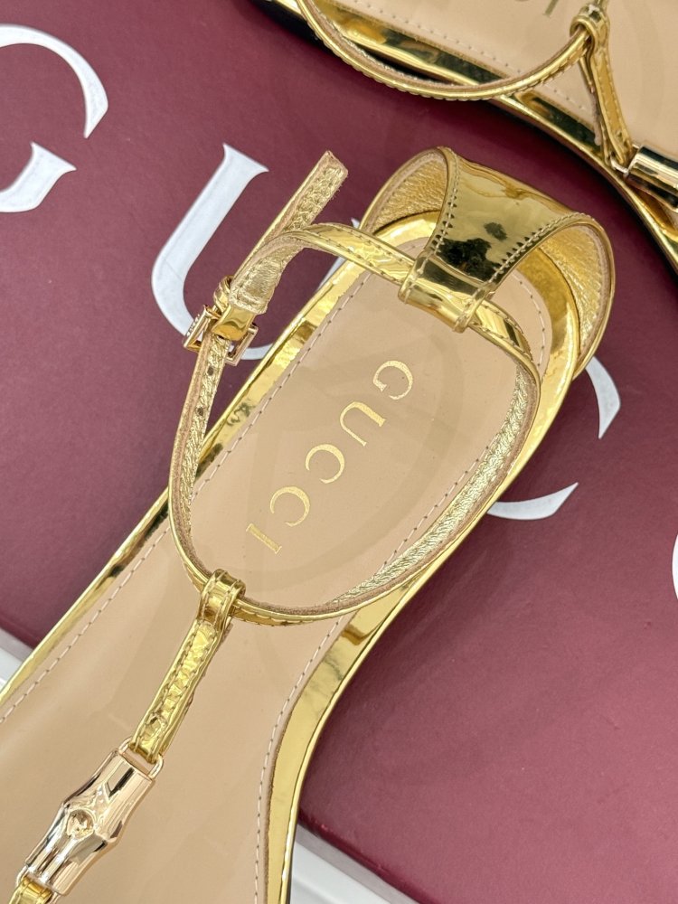 Босоножки фото 8