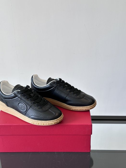 Кросівки чоловічі фото 8