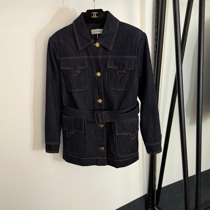 Костюм жіночий фото 2