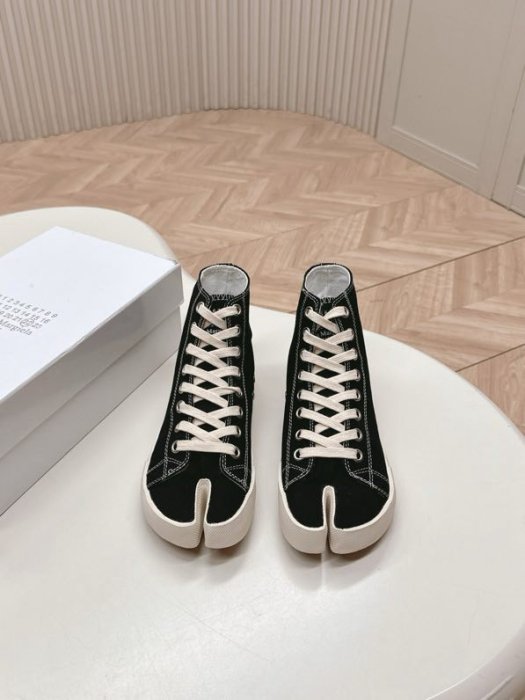 Кеды женские с раздвоенным носком фото 2