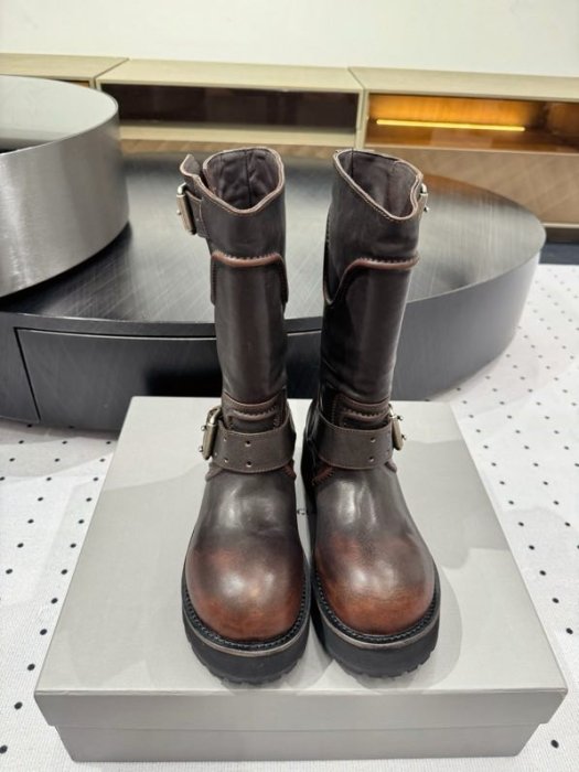 Boots women's leather фото 6