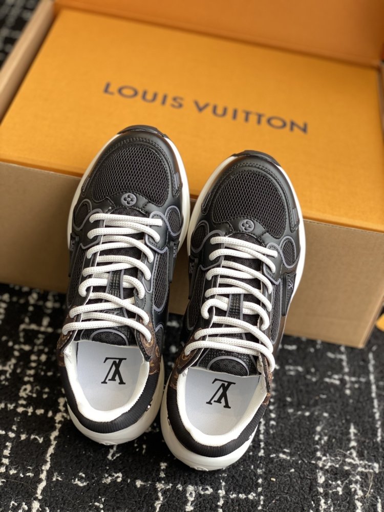 Кроссовки Olympia женские фото 4