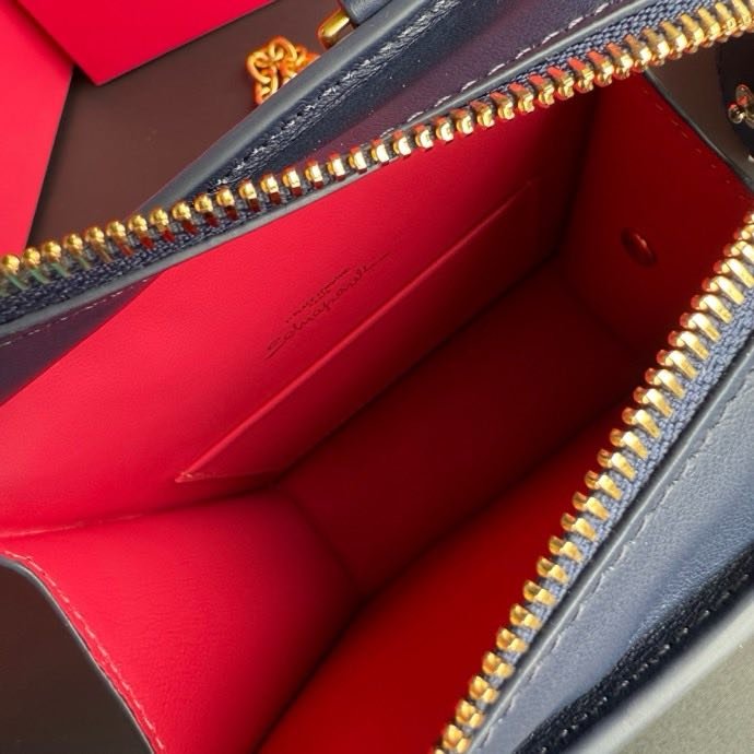 A bag leather women's 15 cm фото 8