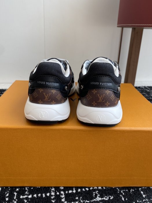 Sneakers фото 8