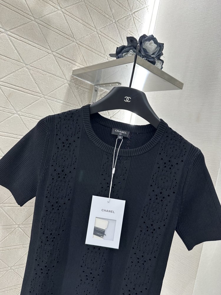 Футболка жіноча фото 3