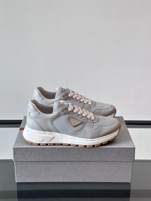 Кроссовки мужские