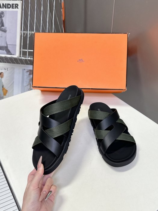 Шлепанцы фото 4