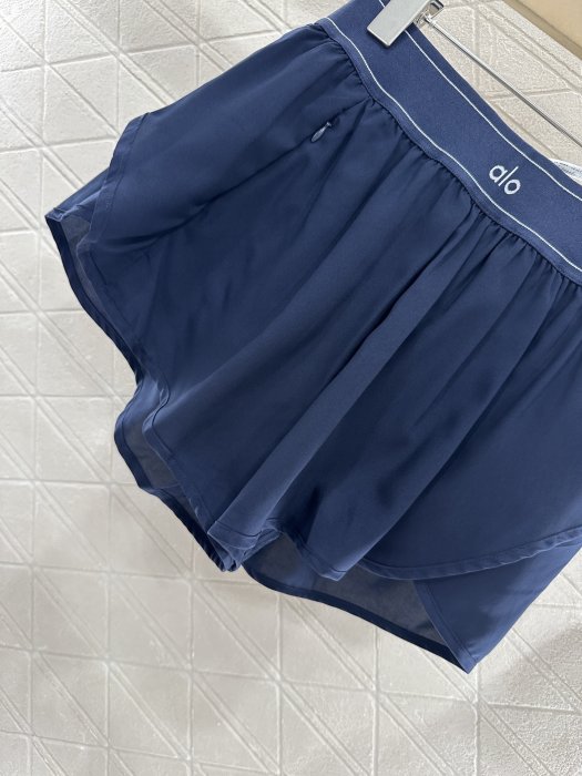 Shorts women's фото 5