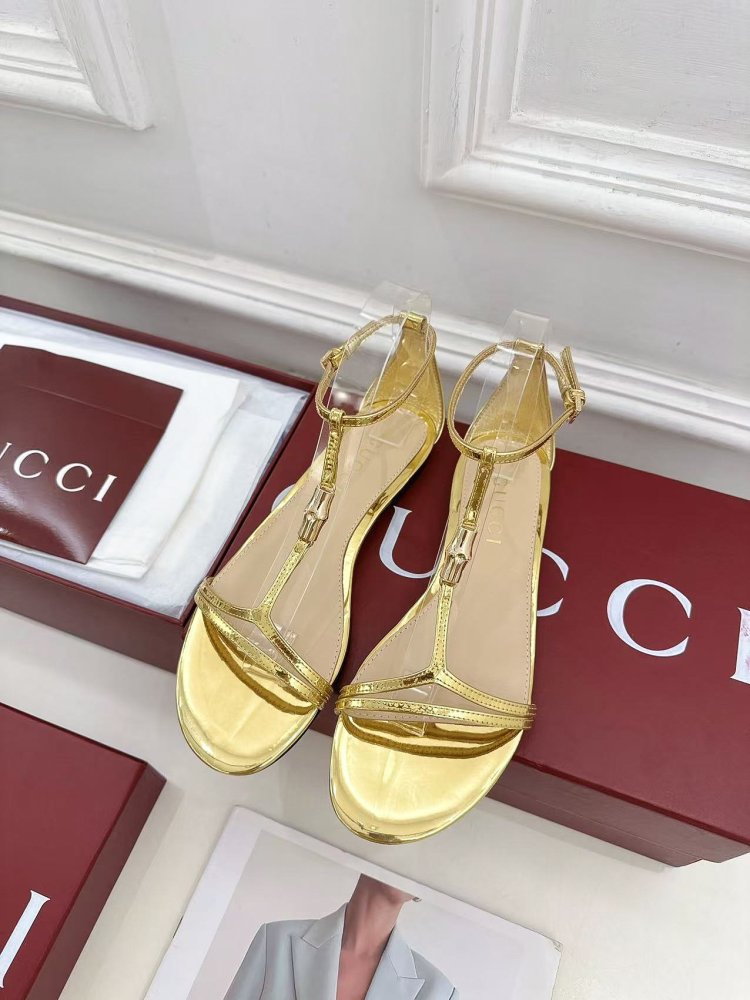 Босоніжки фото 5