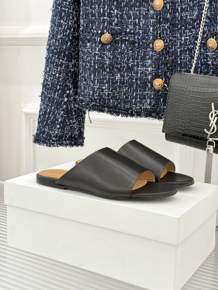 Шльопанці жіночі