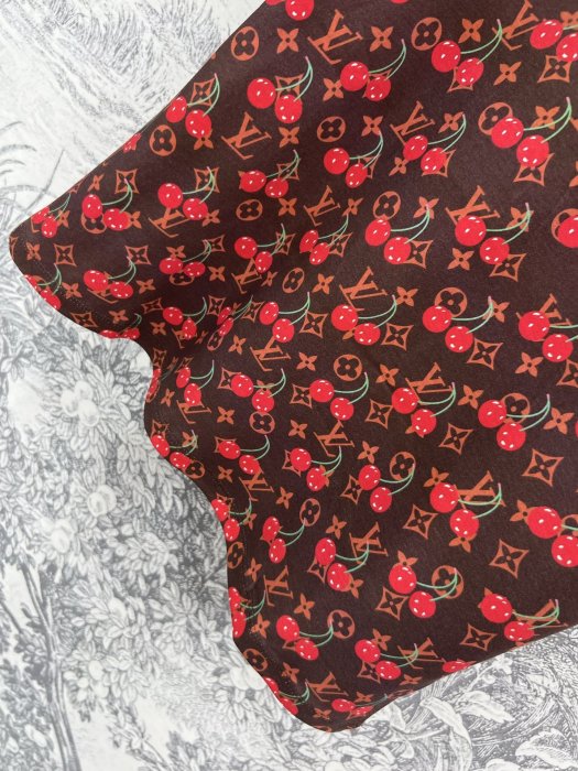 Футболка женская фото 4