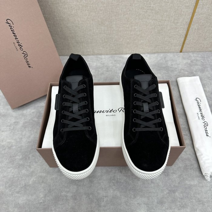 Sneakers men's