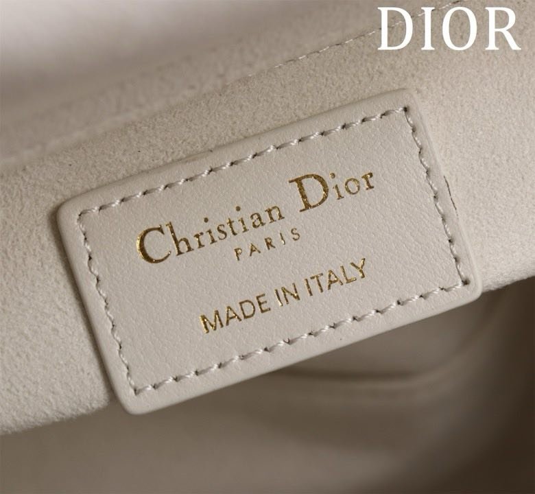 Сумка кожаная Lady Dior 24 см фото 8