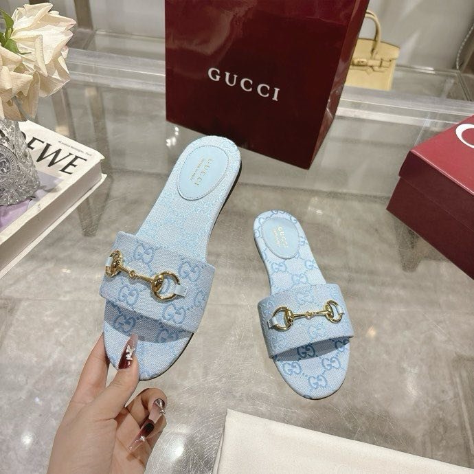 Шльопанці жіночі фото 6