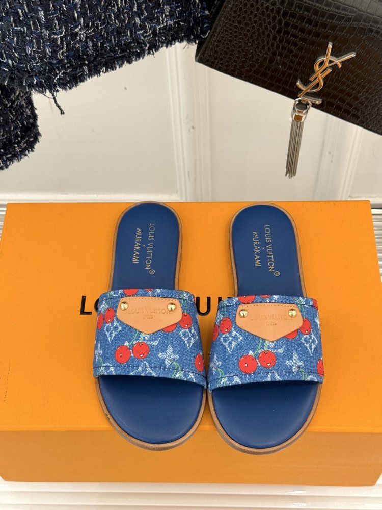 Шлепанцы женские фото 4