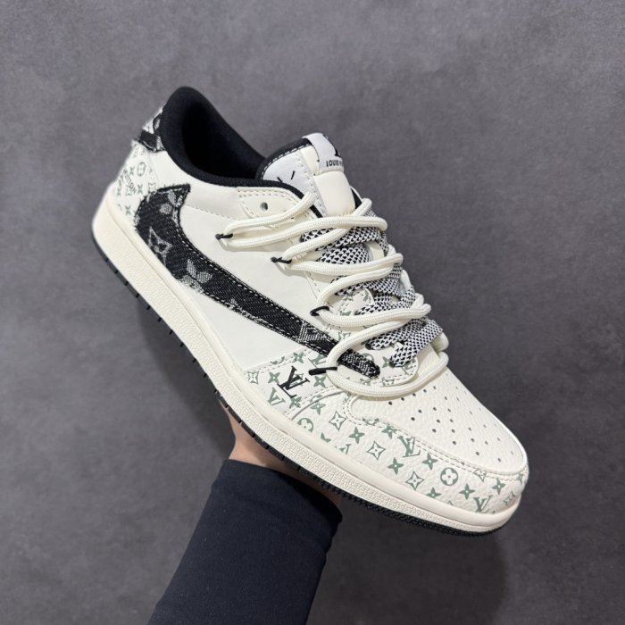 Кроссовки Travis Scott x Fragment Design x Air Jordan 1 Low фото 3