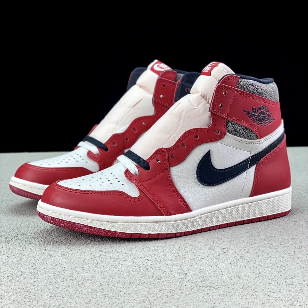 Кросівки Air Jordan Sneakers 1 Retro High OG Chicago DZ5485-612