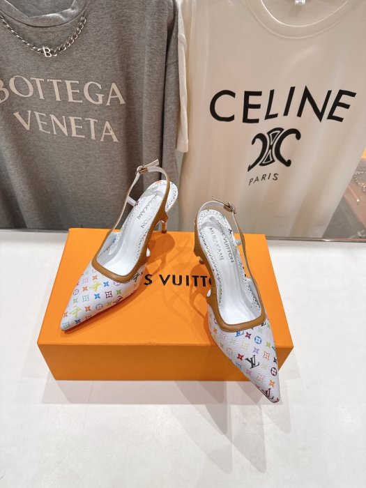 Босоножки фото 2