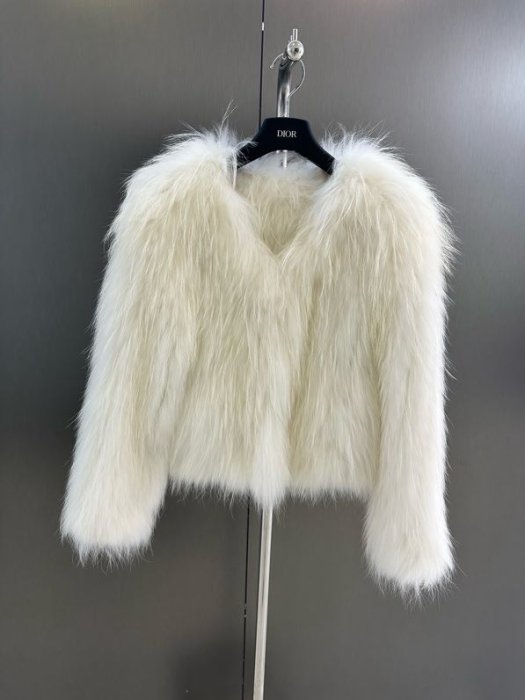 Fur coat of fox fur