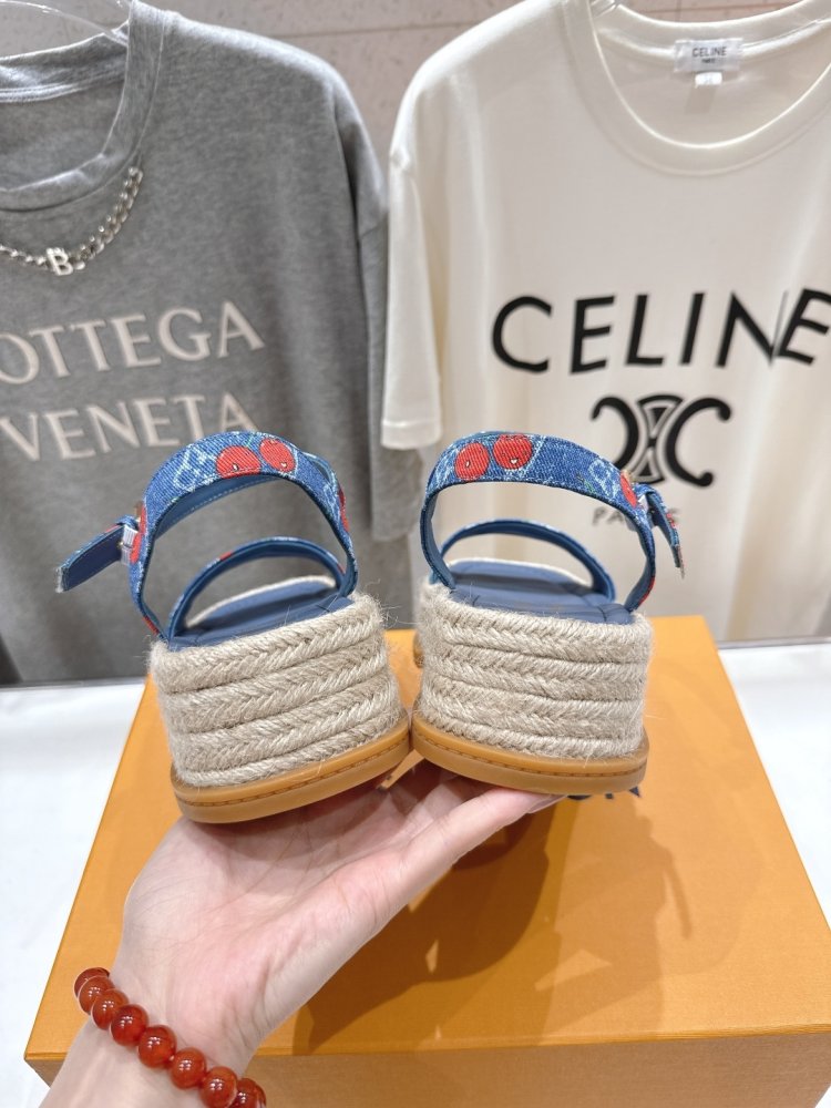 Sandals women's фото 8