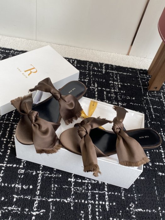 Босоножки фото 3