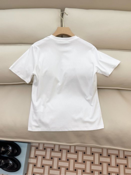 T-shirt women's фото 3