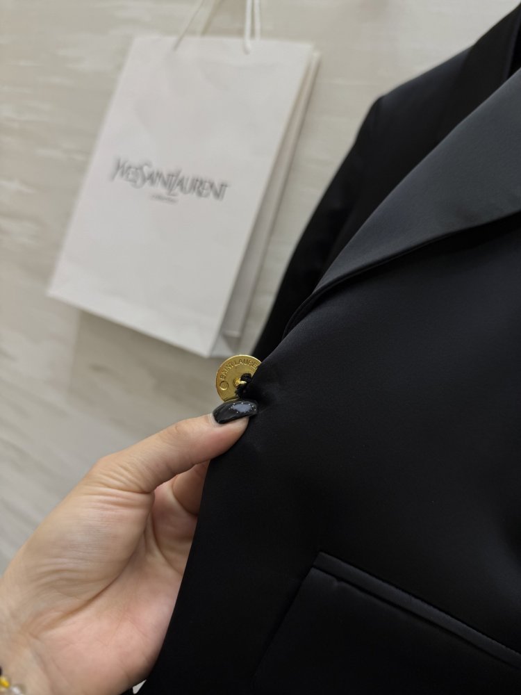 A jacket women's фото 8