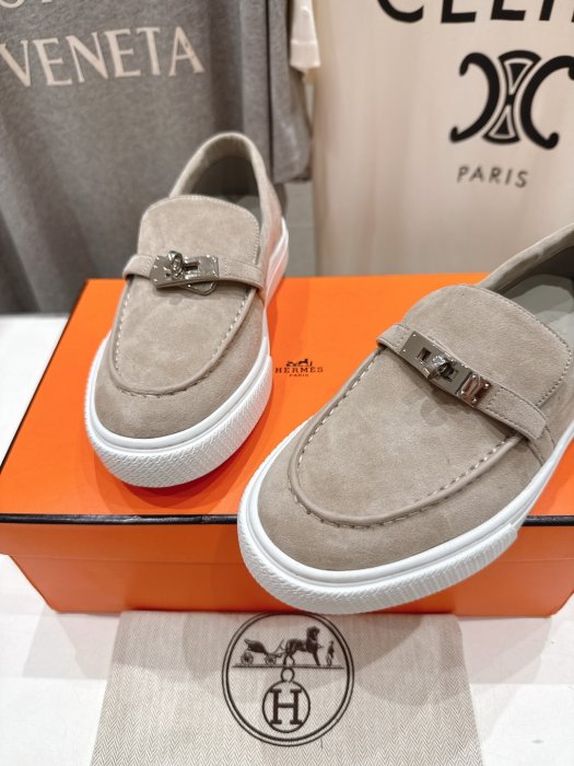 Лоферы женские фото 7