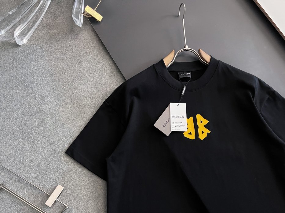 T-shirt men's фото 2