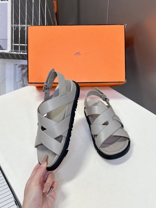 Сандалии женские фото 4